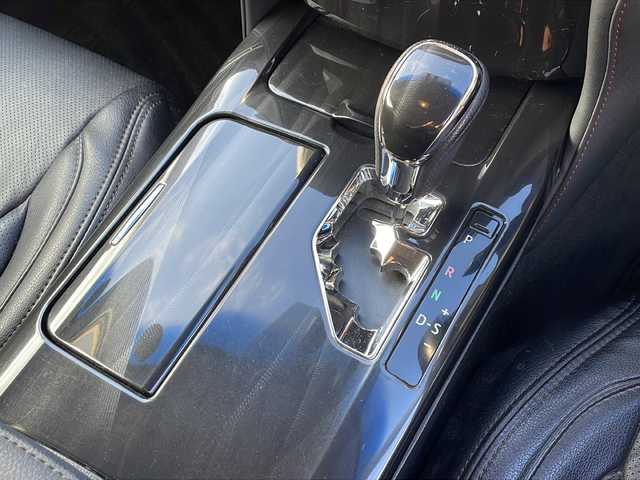 トヨタ クラウン ハイブリッド アスリートS 徳島県 2013(平25)年 14.5万km プレシャスブラックパール 純正8型HDDナビ/（Bluetooth/HDD/CD/DVD/FM/AM）/バックカメラ/スイングフラップAAC/メモリ付パワーシート/シートヒーター/純正18インチアルミホイール/HIDヘッドライト/プッシュスタート/スマートキー