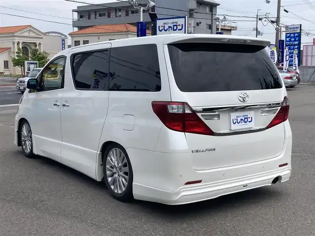 トヨタ ヴェルファイア 2．4Z 和歌山県 2012(平24)年 11.1万km ホワイトパールクリスタルシャイン (株)IDOMが運営する【じしゃロン和歌山店】の自社ローン専用車両になります。こちらは現金またはオートローンご利用時の価格です。自社ローンご希望の方は別途その旨お申付け下さい/【じしゃロン個店占有の為　落札禁止】/純正HDDナビ/(NHZN-X62G)/(CD.DVD.HDD.フルセグ.Bluetooth)/バックカメラ/EONONフリップダウンモニター/両側パワースライドドア/ミラー型ドライブレコーダー/コーナーセンサー/アドミレーションリアスポイラー/HKSエアクリーナー/シルクブレイズドアトリム・フロアマット/ボンネットダンパー/車高調/社外カスタマイズ/ヘッドライト・テールライト・ミラー・マフラー/ホット・クールボックス/スカッフプレート/シートカバー