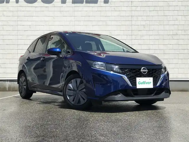 日産 ノート X 富山県 2022(令4)年 5.6万km オーロラフレアブルーパール 純正ナビ/アラウンドビューモニター/エマージェンシーブレーキ/プロパイロット/フルセグＴＶ/インテリキー/ＥＴＣ/レーンキープアシスト/デジタルミラー/カーテンエアバック/レーンキープアシスト/横滑り防止装置/W＋サイドエアバック/カーテンエアバック