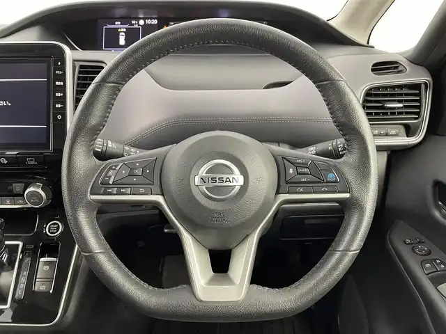 日産 セレナ ハイウェイスター 埼玉県 2020(令2)年 5万km アズライトブルー 純正9インチナビ/全方位カメラ/前方ドライブレコーダー/ETC/プロパイロット/ブラインドスポットモニター/駐車支援システム/標識認識機能/衝突軽減ブレーキ/アイドリングストップ/電子パーキングシステム/オートブレーキホールド/ロールサンシェード/両側パワースライドドア/フロントフォグランプ/純正フロアマット/純正ドアバイザー/純正16インチアルミホイール