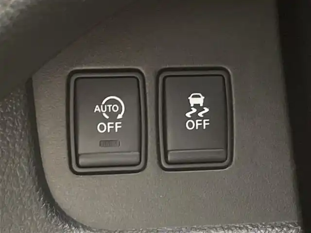 日産 セレナ ハイウェイS G S HV Aセーフ 新潟県 2014(平26)年 13.1万km ブリリアントホワイトパール ナビ/フルセグ/両側パワースライドドア/衝突軽減ブレーキ/全方位カメラ/バックカメラ/クルーズコントロール/LEDヘッドライト/Bluetooth/USB/ビルトインETC/前後コーナーセンサー/横滑り防止装置/スマートキー/プッシュスタート/電動格納ミラー/ウィンカーミラー/ドアバイザー