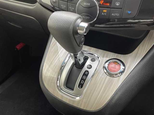日産 セレナ ハイウェイS G S HV Aセーフ 新潟県 2014(平26)年 13.1万km ブリリアントホワイトパール ナビ/フルセグ/両側パワースライドドア/衝突軽減ブレーキ/全方位カメラ/バックカメラ/クルーズコントロール/LEDヘッドライト/Bluetooth/USB/ビルトインETC/前後コーナーセンサー/横滑り防止装置/スマートキー/プッシュスタート/電動格納ミラー/ウィンカーミラー/ドアバイザー