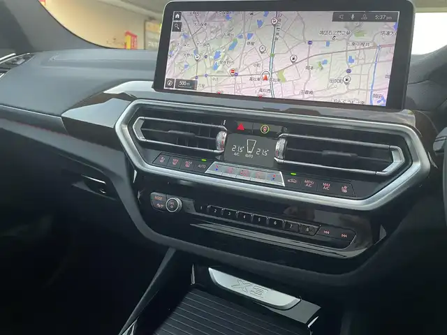 ＢＭＷ ＢＭＷ Ｘ３ xDrive20d Mスポーツ 大阪府 2023(令5)年 2.2万km グレー サンルーフ/純正HDDナビ/BT/USB/フルセグTV/haraman/kardonサウンド/360度カメラ/パーキングアシスト/黒革シート/D/N席パワーシート/D/N席エアシート/全席シートヒーター/ステアリングヒーター/後席ロールサンシェード/追従機能付きクルーズコントロール/レーンキープアシスト/ブラインドスポットモニター/前後ドライブレコーダー/前後コーナーセンサー/パドルシフト/オートホールド/LEDヘッドライト/オートハイビーム/アクティブフロントライトシステム/純正フロアマット/純正19インチAW/ETC2.0/スペアキー