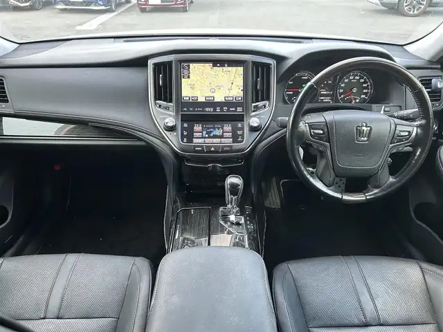 トヨタ クラウン ハイブリッド アスリートSJ-フロンティアLTD 静岡県 2017(平29)年 4.1万km ホワイトパールクリスタルシャイン 純正ナビ　/・フルセグＴＶ　/・Ｂｌｕｅｔｏｏｔｈ接続　/・ＤＶＤ再生　/・ＵＳＢ入力端子　/トヨタセーフティーセンス　/追従クルコン　/プッシュスタート　/スマートキー　/スペアキー　/前席パワーシート/前席シートＨ・エアシート/ステアリングヒーター/電動チルト＆テレスコピック/Bカメラ/ビルトインETC/ドラレコ/LEDオートライト・オートハイビーム