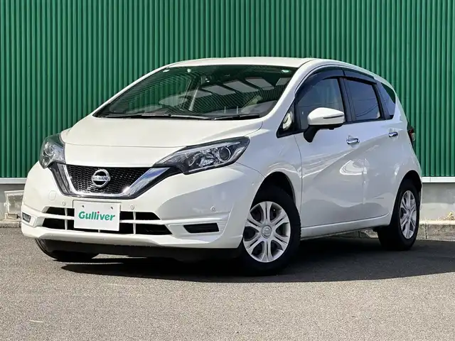 日産 ノート X Vセレクション 宮城県 2020(令2)年 8.9万km ブリリアントホワイトパール インテリジェントアラウンドビューモニター/＋スマートルームミラー/＋ドアミラーヒーター/＝＝＝/インテリジェントエマージェンシーブレーキ/車線逸脱警報機能/踏み間違い衝突防止アシスト/コーナーセンサー/純正ナビ/・フルセグ/・Bluetooth/・CD/DVD/・AM/FM/ETC/純正ドライブレコーダー/キャンセラー/アームレスト/ステアリングスイッチ/オートライト/ハイビームアシスト/インテリジェントキー/純正フロアマット
