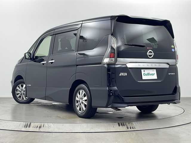 日産 セレナ e－パワー ハイウェイスター V 埼玉県 2018(平30)年 5万km ダイヤモンドブラック 純正9インチナビ　/全方位カメラ　/ドライブレコーダー　/シートヒーター　/ステアリングヒーター　/自動駐車システム　/ビルトインETC　/デジタルインナーミラー　/プロパイロット　/両側パワースライドドア　/衝突軽減システム/レーンキープアシスト/ブレードホールド/コーナーセンサー/LEDヘッドライト/フォグランプ/純正アルミホイール/純正フロアマット/プッシュスタート/スマートキー