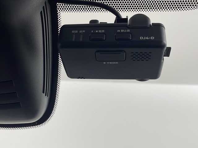 日産 セレナ e－パワー ハイウェイスター V 埼玉県 2018(平30)年 5万km ダイヤモンドブラック 純正9インチナビ　/全方位カメラ　/ドライブレコーダー　/シートヒーター　/ステアリングヒーター　/自動駐車システム　/ビルトインETC　/デジタルインナーミラー　/プロパイロット　/両側パワースライドドア　/衝突軽減システム/レーンキープアシスト/ブレードホールド/コーナーセンサー/LEDヘッドライト/フォグランプ/純正アルミホイール/純正フロアマット/プッシュスタート/スマートキー