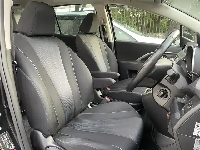 マツダ プレマシー 20S 埼玉県 2011(平23)年 9.9万km ブリリアントブラック /社外メモリナビ//ワンセグTV//バックカメラ//CD&DVD再生//両側パワースライドドア//ETC//スマートキーx2//Wエアバッグ//ABS//横滑り防止装置//革巻きステアリング//ステアリングオーディオリモコン//オートライト//Fフォグランプ//プライバシーガラス//ドアバイザー//純正16インチAW//取扱説明書//ナビ取説