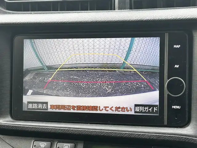 トヨタ アクア G 福島県 2013(平25)年 3.9万km ライムホワイトパールクリスタルシャイン 純正ナビゲーション/バックカメラ/ETC/前席シートヒーター/ステアリングリモコン/LEDオートライト/アイドリングストップ/純正フロアマット/ドアバイザー