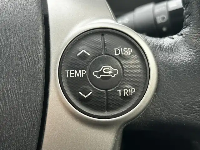 トヨタ アクア G 福島県 2013(平25)年 3.9万km ライムホワイトパールクリスタルシャイン 純正ナビゲーション/バックカメラ/ETC/前席シートヒーター/ステアリングリモコン/LEDオートライト/アイドリングストップ/純正フロアマット/ドアバイザー