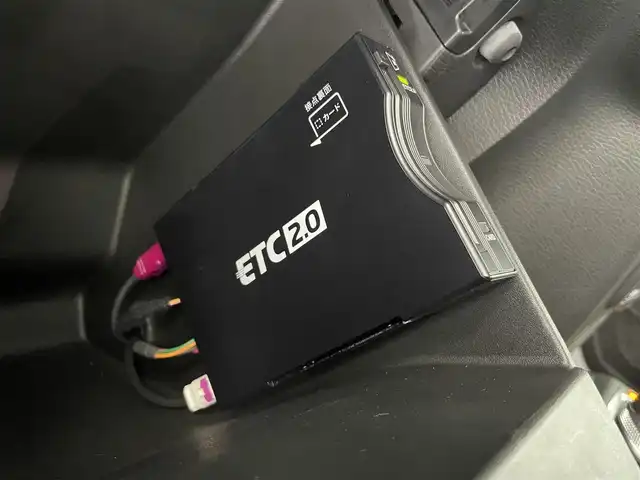 クライスラー・ジープ ジープ ラングラー アンリミテッド サハラ 富山県 2024(令6)年 0.9万km ブライトホワイト １オーナー　/純正ナビ（ｂｌｕｅｔｏｏｔｈ）　/フルセグＴＶ/前後カメラ/前後コーナーセンサー　/純正前後ドラレコ　/黒革シート　/前席シートヒーター　/ヒーテッドステアリング/（サイド）ミラーヒーティング/オートライト/ＬＥＤ　/フォグ　/純正１８インチAW/ＡＣＣ　/自動緊急ブレーキ　/ブラインドスポット/ヒルスタートアシスト/スマートキー/プッシュスタート/純正マット/保証書、取説/スペアキー