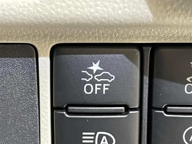 ダイハツ キャスト スタイル X リミテッド SAⅢ 岩手県 2018(平30)年 5万km パールホワイトⅢ ４WD/スマートアシスト３/衝突回避支援ブレーキ/車線逸脱警報/誤発進抑制機能/先行車発信お知らせ機能/ハイビームアシスト/横滑り防止装置/アイドリングストップ/シートヒーター/エンジンスターター/純正ナビ/フルセグTV/バックカメラ/ETC/ドライブレコーダー/オートエアコン/ヘッドライトレベライザー/オートライト/15インチスチールホイール/純正ホイールキャップ/純正フロアマット