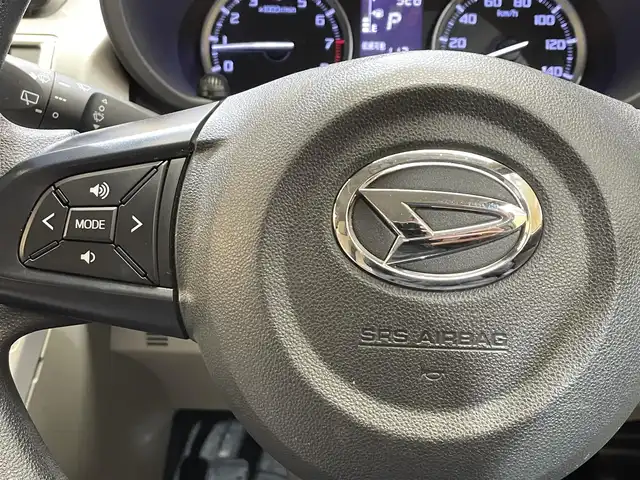 ダイハツ キャスト スタイル X リミテッド SAⅢ 岩手県 2018(平30)年 5万km パールホワイトⅢ ４WD/スマートアシスト３/衝突回避支援ブレーキ/車線逸脱警報/誤発進抑制機能/先行車発信お知らせ機能/ハイビームアシスト/横滑り防止装置/アイドリングストップ/シートヒーター/エンジンスターター/純正ナビ/フルセグTV/バックカメラ/ETC/ドライブレコーダー/オートエアコン/ヘッドライトレベライザー/オートライト/15インチスチールホイール/純正ホイールキャップ/純正フロアマット