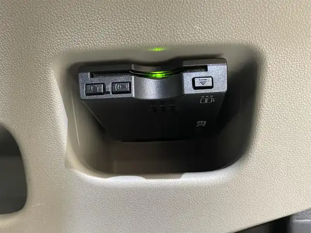 ダイハツ キャスト スタイル X リミテッド SAⅢ 岩手県 2018(平30)年 5万km パールホワイトⅢ ４WD/スマートアシスト３/衝突回避支援ブレーキ/車線逸脱警報/誤発進抑制機能/先行車発信お知らせ機能/ハイビームアシスト/横滑り防止装置/アイドリングストップ/シートヒーター/エンジンスターター/純正ナビ/フルセグTV/バックカメラ/ETC/ドライブレコーダー/オートエアコン/ヘッドライトレベライザー/オートライト/15インチスチールホイール/純正ホイールキャップ/純正フロアマット