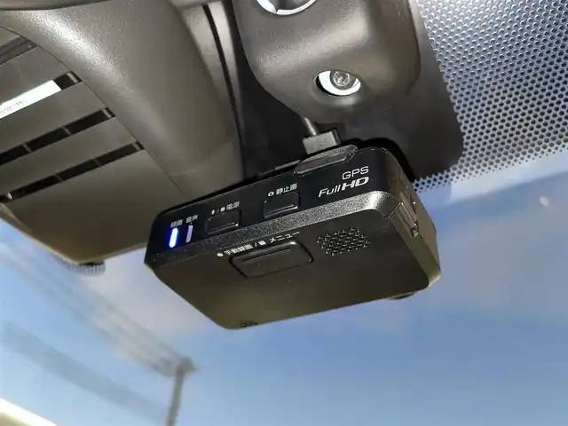 日産 ノート e－パワーオーテック 大阪府 2017(平29)年 0.7万km ガーネットレッド 【ノートオーテック e-POWER モード・プレミア ブラックコンビ】  /ワンオーナー/純正ナビ【MM316D-W】/　FM/AM/フルセグTV/Bluetooth/CD/DVD/デジタルインナーミラー/アラウンドビューモニター/前：ナビ連動型ドライブレコーダー/後：社外ドライブレコーダー【HDR-102】/AUTECH 15インチアルミホイール/エマージェンシーブレーキ/車線逸脱警報/車両接近通報機能/記録簿：R2/4/6年分あり