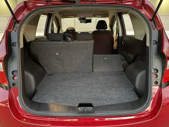 日産 ノート e－パワーオーテック 大阪府 2017(平29)年 0.7万km ガーネットレッド 【ノートオーテック e-POWER モード・プレミア ブラックコンビ】  /ワンオーナー/純正ナビ【MM316D-W】/　FM/AM/フルセグTV/Bluetooth/CD/DVD/デジタルインナーミラー/アラウンドビューモニター/前：ナビ連動型ドライブレコーダー/後：社外ドライブレコーダー【HDR-102】/AUTECH 15インチアルミホイール/エマージェンシーブレーキ/車線逸脱警報/車両接近通報機能/記録簿：R2/4/6年分あり