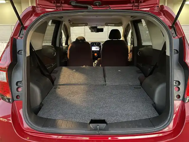 日産 ノート e－パワーオーテック 大阪府 2017(平29)年 0.7万km ガーネットレッド 【ノートオーテック e-POWER モード・プレミア ブラックコンビ】  /ワンオーナー/純正ナビ【MM316D-W】/　FM/AM/フルセグTV/Bluetooth/CD/DVD/デジタルインナーミラー/アラウンドビューモニター/前：ナビ連動型ドライブレコーダー/後：社外ドライブレコーダー【HDR-102】/AUTECH 15インチアルミホイール/エマージェンシーブレーキ/車線逸脱警報/車両接近通報機能/記録簿：R2/4/6年分あり