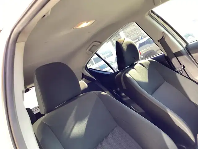 トヨタ アクア S スタイルブラック 愛知県 2018(平30)年 7.4万km ホワイトパールクリスタルシャイン ＬＥＤヘッド　ワンオーナー　スマートキー　純正ＳＤナビ　ワンセグ　バックカメラ　衝突軽減ブレーキ　ＡＨＢ　ＬＤＡ　スマートキー　前後ドライブレコーダー　セーフティセンス　オートライト　純正アルミ