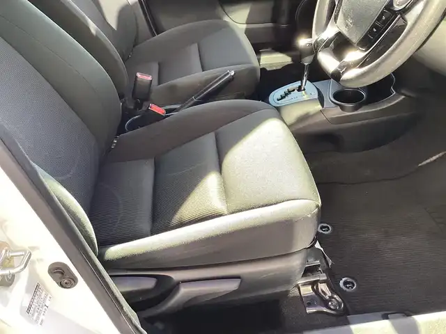 トヨタ アクア S スタイルブラック 愛知県 2018(平30)年 7.4万km ホワイトパールクリスタルシャイン ＬＥＤヘッド　ワンオーナー　スマートキー　純正ＳＤナビ　ワンセグ　バックカメラ　衝突軽減ブレーキ　ＡＨＢ　ＬＤＡ　スマートキー　前後ドライブレコーダー　セーフティセンス　オートライト　純正アルミ