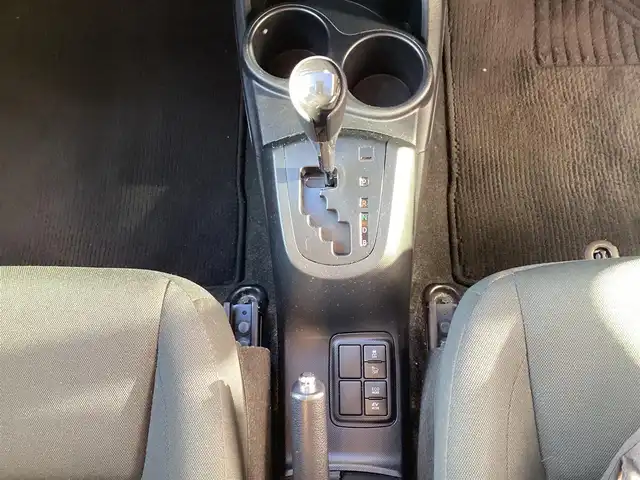 トヨタ アクア S スタイルブラック 愛知県 2018(平30)年 7.4万km ホワイトパールクリスタルシャイン ＬＥＤヘッド　ワンオーナー　スマートキー　純正ＳＤナビ　ワンセグ　バックカメラ　衝突軽減ブレーキ　ＡＨＢ　ＬＤＡ　スマートキー　前後ドライブレコーダー　セーフティセンス　オートライト　純正アルミ