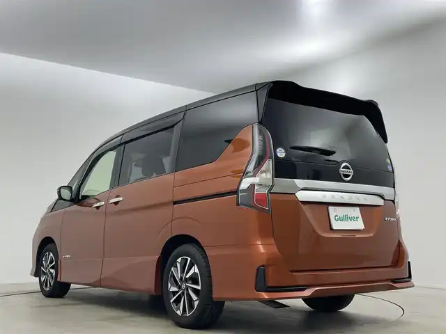 日産 セレナ e－パワー ハイウェイスター G 岡山県 2020(令2)年 7万km サンライズオレンジ/ダイヤモンドブラック 純正９インチナビ　プロパイロット　衝突軽減ブレーキ　アラウンドビューモニター　両側電動スライドドア　シートヒーター　ビルトインＥＴＣ　ドライブレコーダー　フルセグＴＶ　Ｂｌｕｅｔｏｏｔｈ　純正ドラレコ