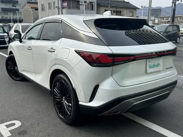 レクサス ＲＸ 350h バージョンL 島根県 2024(令6)年 1万km ソニッククォーツ 走行9811km/サンルーフ /純正14型ナビ/フルセグTV/スマートフォン連携OS機能/社外MER21インチAW　/全方位/バック/フロントカメラ　/リアエンターテイメント /ETC2.0 /パワーバックドア /全席シートヒーター /前席パワーシート /レーダークルコン /ヘッドアップディスプレイ/ブラインドスポットモニター/ハンドルヒーター/ハーフレザーシート(本革)/パドルシフト/レーンアシスト/衝突軽減ブレーキ/純正フロアマット/ドアバイザー/保証書・取説