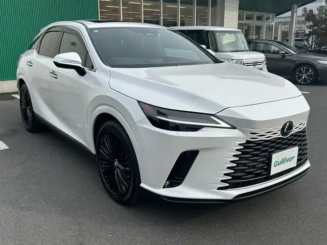 レクサス ＲＸ 350h バージョンL 島根県 2024(令6)年 1万km ソニッククォーツ 走行9811km/サンルーフ /純正14型ナビ/フルセグTV/スマートフォン連携OS機能/社外MER21インチAW　/全方位/バック/フロントカメラ　/リアエンターテイメント /ETC2.0 /パワーバックドア /全席シートヒーター /前席パワーシート /レーダークルコン /ヘッドアップディスプレイ/ブラインドスポットモニター/ハンドルヒーター/ハーフレザーシート(本革)/パドルシフト/レーンアシスト/衝突軽減ブレーキ/純正フロアマット/ドアバイザー/保証書・取説