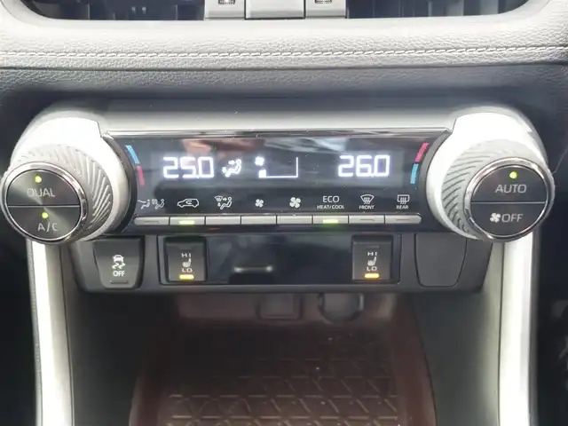 トヨタ ＲＡＶ４ G Zパッケージ 静岡県 2019(令1)年 8.6万km センシュアルレッドマイカ 法人ワンオーナー/禁煙車/トヨタセーフティーセンス/　・レーダークルーズコントロール/　・レーンディパーチャーアラート/　・プリクラッシュセーフティ/　・オートハイビーム/　・ブラインドスポットモニター/純正9インチナビ(NSZT-Y68T)/　CD/DVD/フルセグTV/ラジオ/SD/BT/フロント／バックカメラ/ビルトインETC/純正前後ドライブレコーダー/デジタルインナーミラー/純正19インチAW/ルーフレール/トノカバー/社外ツイーター/ステアリングヒーター/前席シートヒーター/運転席パワーシート/メモリ機能付き/パワーバックドア/電動ブレーキ/ブレーキホールド/純正フロアマット/ドアバイザー/取扱説明書/保証書