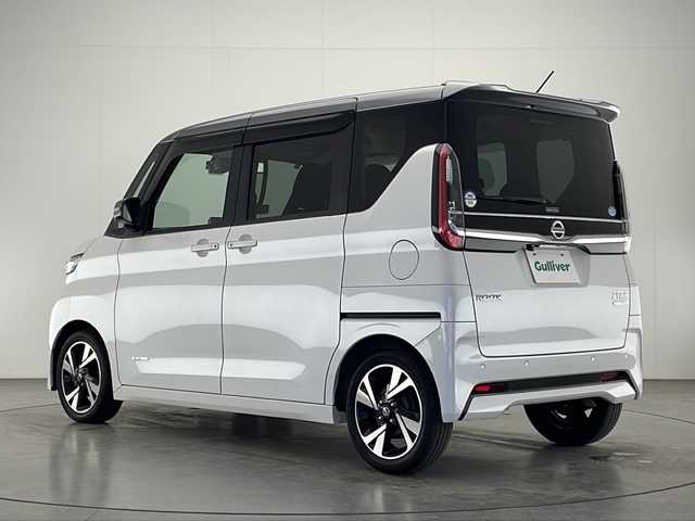 日産 ルークス HWS Gターボ プロパイロットED 宮崎県 2020(令2)年 4万km チタニウムグレーM/シルキーホワイト 禁煙車/エマージェンシーブレーキ/純正9型ナビTV/（MM320D-L/CD/DVD/Bluetooth/フルセグTV)/純正ドライブレコーダー/純正ビルトインETC/純正LEDオートライト/（アダプティブLEDヘッドライト）/純正LEDフォグ/純正15インチアルミ/純正エアロ/純正ルーフエンドスポイラー/純正フロアマット/アラウンドビューモニター/ハンズフリー両側電動スライドドア/プロパイロット/クリアランスソナー/電子パーキング/本革巻ハンドル/ウインカードアミラー/インテリジェントキー/プッシュエンジンスタート/スペアキー/新車時保証書/取扱い説明書