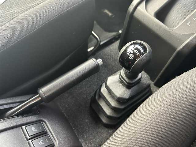 スズキ ジムニー XC 鳥取県 2021(令3)年 3.1万km ミディアムグレー ナビ Bluetooth/TV/CD/SD/クルーズコントロール　/ドライブレコーダー　/ＥＴＣ　/シートヒーター　/衝突被害軽減システム　/レーンキープアシスト　/ダウンヒルアシスト　/横滑り防止システム/4WD/ＬＥＤヘッドライト　/フォグランプ/純正フロアマット
