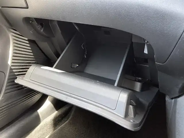 日産 ノート X 静岡県 2022(令4)年 6万km スーパーブラック 純正ナビ/　AM FM Bluetooth USB AppleCarPlay AndroidAuto/フルセグTV/デジタルインナーミラー/ドライブモードセレクト/ワイヤレス充電/オートブレーキホールド/前後方クリアランスソナー/エマージェンシーブレーキ/プロパイロット/ビルトインETC2.0/アラウンドビューモニター