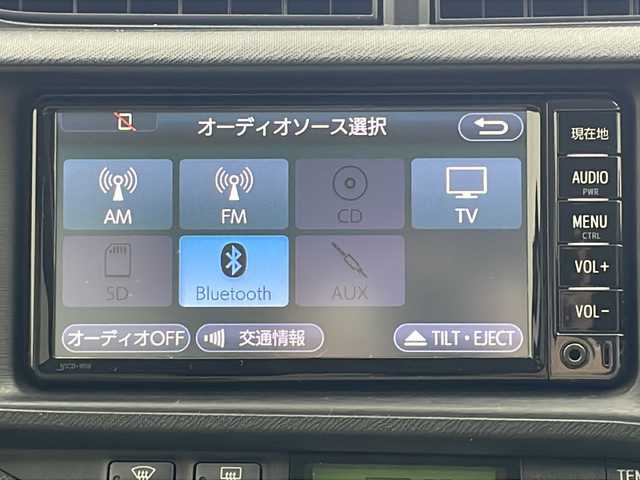 トヨタ アクア S 宮城県 2012(平24)年 5.1万km シルバーM 純正ナビ/(AM/FM/SD/AUX/CD)/フルセグTV/Bluetooth/バックカメラ/ETC/前方ドライブレコーダー/プッシュスタート/スマートキー/スペアキー/オートライト/フォグランプ/ヘッドライトレベライザー/ドアバイザー/純正フロアマット/社外15インチアルミホイール