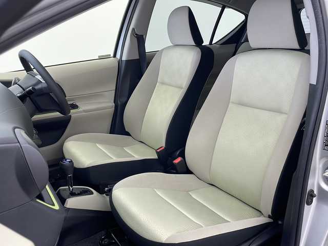 トヨタ アクア S 宮城県 2012(平24)年 5.1万km シルバーM 純正ナビ/(AM/FM/SD/AUX/CD)/フルセグTV/Bluetooth/バックカメラ/ETC/前方ドライブレコーダー/プッシュスタート/スマートキー/スペアキー/オートライト/フォグランプ/ヘッドライトレベライザー/ドアバイザー/純正フロアマット/社外15インチアルミホイール