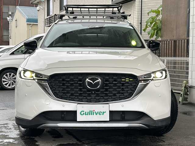 マツダ ＣＸ－５ XD フィールドジャーニー 京都府 2022(令4)年 0.5万km スノーフレイクホワイトパールマイカ ワンオーナー/純正コネクトナビ /フルセグ /i-ACTIVSENSE /（クルーズコントロール、走行中・後退時衝突軽減、誤発進制、御、左右接近物検知）/全方位カメラ　/前後コーナーセンサー /ターボ /ルーフキャリア 　/電動リアゲート /LEDライト /運転席パワーシート /パドルシフト　/前後ドラレコ/全席シートヒーター/アイドリングストップ/純正ETC/盗難防止装置