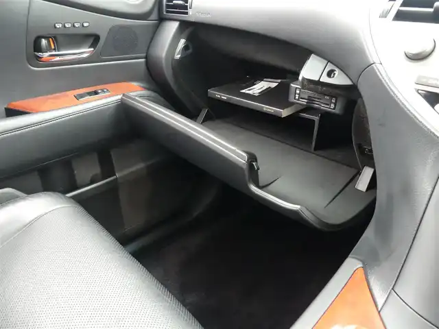 レクサス ＲＸ 450h バージョンL 千葉県 2012(平24)年 4.6万km シルバーマイカメタリック レザーシート/前席パワーシート/エアシート/シートヒーター/純正HDDナビ/地デジTV/【DVD/CD再生機能】/サイド/バックカメラ/クルーズコントロール/ヘッドアップディスプレイ/ドライブレコーダー（前後撮影）/ETC/LEDヘッドライト/フォグライト/ウインカーミラー/純正19インチアルミホイル/サイド/カーテンエアバッグ/スマートキー