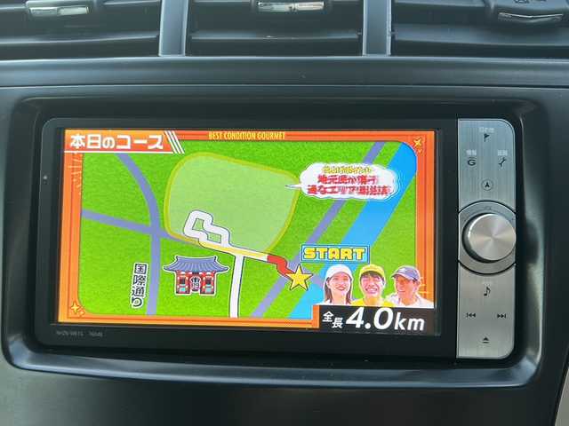 トヨタ プリウス α S ツーリングセレクション 東京都 2012(平24)年 6.8万km ホワイトパールクリスタルシャイン ワンオーナー/純正HDDナビ（NHZN-W61G）/・Bluetooth/TV/DVD/純正17インチアルミホイール/オートライト/ドアバイザー/盗難防止装置/取扱説明書/保証書
