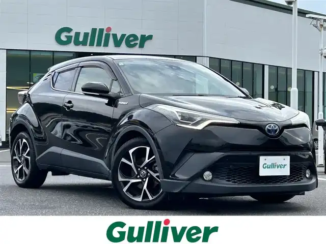 トヨタ Ｃ－ＨＲ G 島根県 2017(平29)年 7万km ブラックマイカ 登録時走行距離69880km/純正SDナビ（Bluetooth・AM・FM・CD・DVD）/フルセグTV/バックカメラ/レーダークルーズコントロール/レーンキープアシスト/コーナーセンサー/横滑り防止装置/衝突被害軽減ブレーキ/車両接近通報スイッチ/ブラインドスポットモニター/ETC/LEDヘッドライト/オートライト/オートハイビーム/純正フロアマット/純正AW１８インチ/ハーフレザーシート/ホールドブレーキ