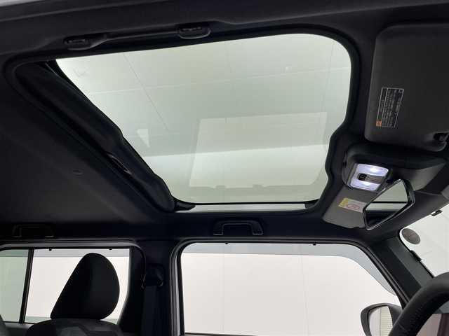 ダイハツ タフト G ダーククロムベンチャー 茨城県 2023(令5)年 1万km シャイニングホワイトパール 10インチナビ/Bluetooth/フルセグ/radio/CD/DVD/ガラスルーフ/ドラレコ/衝突被害軽減/横滑り防止機能/アイドリングストップ/前後コーナーセンサー/オートライト/オートマチックハイビーム/純正AW/オートブレーキホールド