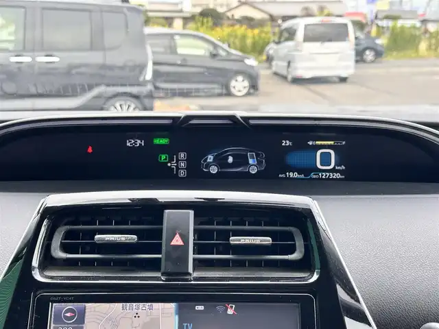 トヨタ プリウス S ツーリングセレクション 宮城県 2017(平29)年 12.8万km アティチュードブラックマイカ ワンオーナー/純正9型SDナビ/【CD・DVD・SD・BT・フルセグTV】/バックカメラ/純正17インチAW/合皮シート/シートヒーター/フットイルミネーション/ドライブサポートイルミネーション/ステアリングスイッチ/横滑り防止装置/オートライト/LEDヘッドライト/フォグライト/スマートキー/ETC