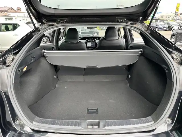 トヨタ プリウス S ツーリングセレクション 宮城県 2017(平29)年 12.8万km アティチュードブラックマイカ ワンオーナー/純正9型SDナビ/【CD・DVD・SD・BT・フルセグTV】/バックカメラ/純正17インチAW/合皮シート/シートヒーター/フットイルミネーション/ドライブサポートイルミネーション/ステアリングスイッチ/横滑り防止装置/オートライト/LEDヘッドライト/フォグライト/スマートキー/ETC