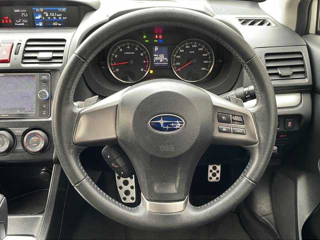 スバル インプレッサ ＸＶ 2．0i－L アイサイト 道央・札幌 2014(平26)年 8.3万km サテンホワイトパール (株)IDOMが運営する【じしゃロン札幌店】の自社ローン専用車両になりますこちらは現金またはオートローンご利用価格です。自社ローンご希望の方は別途その旨お申し付けください。・