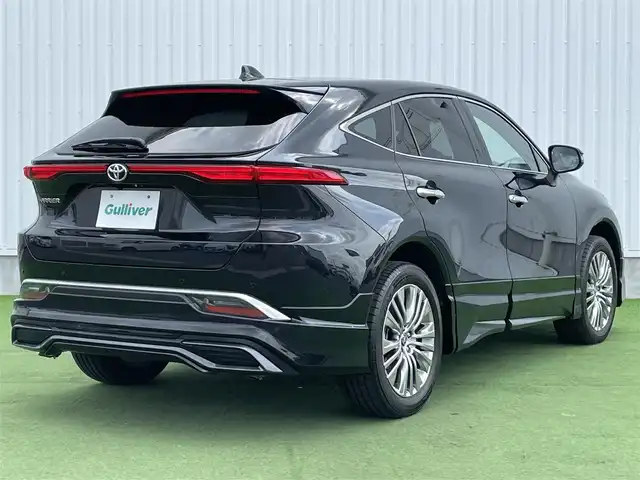 トヨタ ハリアー Z 香川県 2022(令4)年 2.3万km プレシャスブラックパール 純正12.3インチディスプレイオーディオ/BT&USB&フルセグTV/バックカメラ/JBLサウンド/ヘッドアップディスプレイ/デジタルインナーミラー/Toyota Safety Sense/プリクラッシュセーフティ/レーントレーシングアシスト/レーダークルーズコントロール/アダプティブハイビームシステム/クリアランスソナー/ブラインドスポットモニター/リアクロストラフィックアラート/オートマチックハイビーム/デジタルインナーミラー/ドライブレコーダー前後/ビルトインETC2.0/ハーフレザーシート/パワーシート運転席/パワーバックドア/電動パーキングブレーキ/ブレーキオートホールド/純正19インチAW/LEDヘッドライト/LEDフォグライト