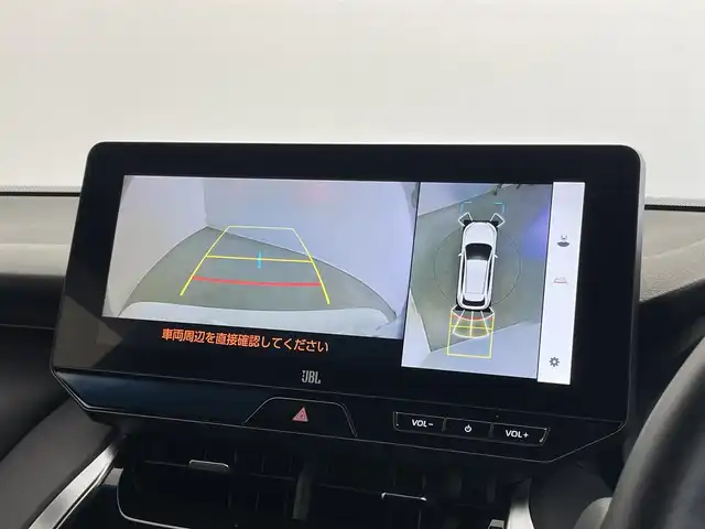 トヨタ ハリアー ハイブリッド Z レザーパッケージ 埼玉県 2023(令5)年 1.1万km プラチナホワイトパールマイカ 純正１２．３インチディスプレイオーディオ　パノラミックビューモニター　ＢＳＭ　ＪＢＬサウンド　黒レザー　セーフティセンス　レーダークルーズ　ビルトインＥＴＣ２．０　メモリシート　ＡＣ１００Ｖ　ＬＥＤ　オートハイビーム　シートヒーター　ベンチレーション　ステアリングヒーター