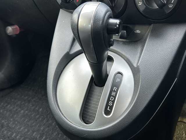 マツダ デミオ 13C 茨城県 2010(平22)年 15.7万km パッションオレンジマイカ ワンオーナー/社外メモリナビ【AVN669HD】/(地デジTV・CD・DVD・BT・ラジオ再生)/オートライト/純正フロアマット/リモコンキー/取扱説明書/保証書