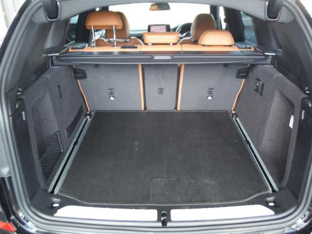 ＢＭＷ Ｘ３ ミッドナイトエディション 東京都 2020(令2)年 1.9万km サファイアブラックP 130台限定車ミッドナイトED/保証書・取説あり/純正ナビ・TV（走行中可）/　BLUETOOTH・2.0ETC/　ハーマンカードンスピーカー/　全方位カメラ/コニャックレザーシート/　前席Pシート/　全席シートヒーター/インテリジェンスセーフティ/　HUD・BSM・レーダークルーズ/　前後PDC・レーンキープアシスト/パワーバックドア/アンビエントライト/専用20インチAW/カーボンミラー/LEDヘッドライト/スマートキー×2個