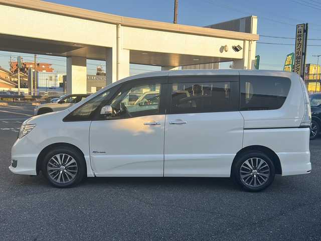 日産 セレナ HWS S HV Vセレ +SeftyⅡ 愛知県 2015(平27)年 3.7万km ブリリアントホワイトパール ワンオーナー/純正メモリナビ/【フルセグ・DVD再生可・CD・Bluetooth】/バックカメラ/アラウンドビューカメラ/純正フリップダウンモニター/両側パワースライドドア/エマージェンシーブレーキ/踏み間違い衝突防止アシスト/車線逸脱警報/ふらつき警報/前方ドライブレコーダー/ビルトインETC/クルーズコントロール/電動格納ミラー/ウィンカーミラー/プッシュスタート/スマートキー/スペアキーあり/純正フロアマット/ドアバイザー/新車保証書/取扱説明書