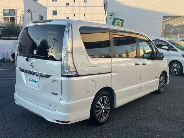 日産 セレナ HWS S HV Vセレ +SeftyⅡ 愛知県 2015(平27)年 3.7万km ブリリアントホワイトパール ワンオーナー/純正メモリナビ/【フルセグ・DVD再生可・CD・Bluetooth】/バックカメラ/アラウンドビューカメラ/純正フリップダウンモニター/両側パワースライドドア/エマージェンシーブレーキ/踏み間違い衝突防止アシスト/車線逸脱警報/ふらつき警報/前方ドライブレコーダー/ビルトインETC/クルーズコントロール/電動格納ミラー/ウィンカーミラー/プッシュスタート/スマートキー/スペアキーあり/純正フロアマット/ドアバイザー/新車保証書/取扱説明書