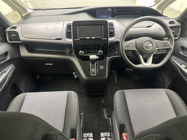 日産 セレナ S 兵庫県 2021(令3)年 4.7万km ダークメタルグレー ・社外SDナビ/（CD、BT、SD）　/・アラウンドビューモニター　/・衝突軽減ブレーキ　/・オートクルーズコントロール　　/・社外ETC　/・片側パワースライドドア　/・オートライト　/・オートハイビーム　/・LEDヘッドライト　/・プッシュスタート/・スマートキー/・スペアキー×１/・レンタアップ