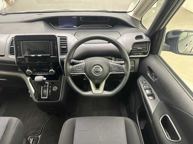 日産 セレナ S 兵庫県 2021(令3)年 4.7万km ダークメタルグレー ・社外SDナビ/（CD、BT、SD）　/・アラウンドビューモニター　/・衝突軽減ブレーキ　/・オートクルーズコントロール　　/・社外ETC　/・片側パワースライドドア　/・オートライト　/・オートハイビーム　/・LEDヘッドライト　/・プッシュスタート/・スマートキー/・スペアキー×１/・レンタアップ