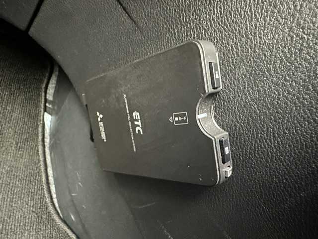 日産 セレナ S 兵庫県 2021(令3)年 4.7万km ダークメタルグレー ・社外SDナビ/（CD、BT、SD）　/・アラウンドビューモニター　/・衝突軽減ブレーキ　/・オートクルーズコントロール　　/・社外ETC　/・片側パワースライドドア　/・オートライト　/・オートハイビーム　/・LEDヘッドライト　/・プッシュスタート/・スマートキー/・スペアキー×１/・レンタアップ